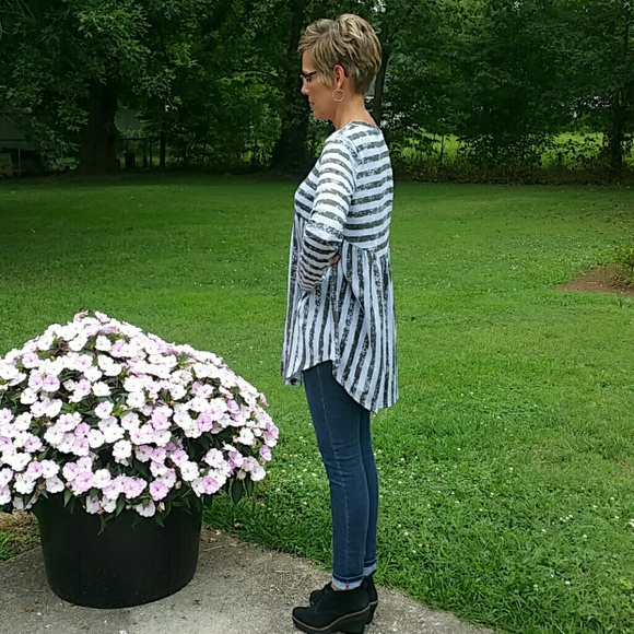 Striped Tunic - Picture 2 of 3